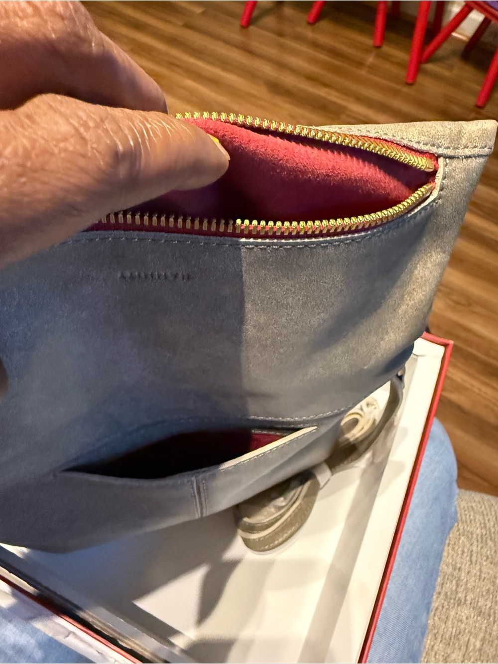 Zippered Leather Crossbody Clutch Hammit - Picture 8 of 8